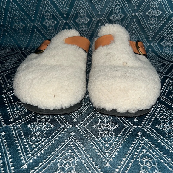 Isabel Marant Shearling Mule - Picture 5 of 7